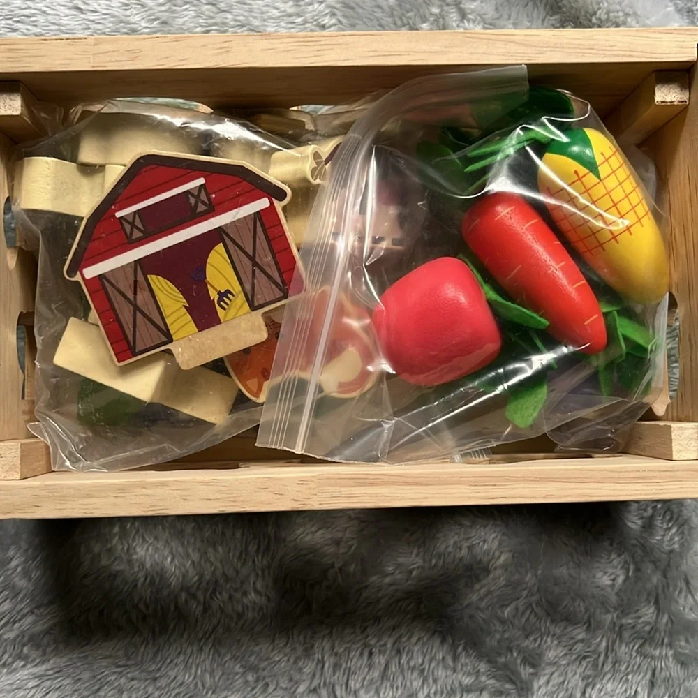 Wooden Animal Farm Box Kids Montessori Toy - Picture 6 of 6